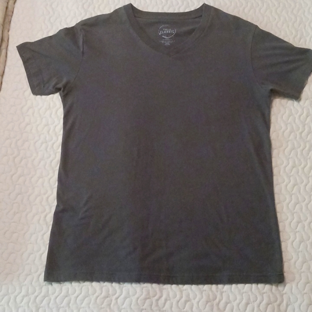 3 True Classic V-neck T-Shirt M